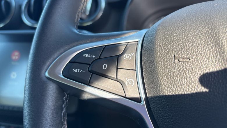 Dacia Duster 1.0 TCe 100 Comfort 5dr Bi Fuel Estate